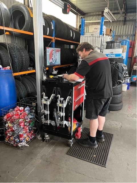 Images Bridgestone Select Tyre & Auto Blair Athol