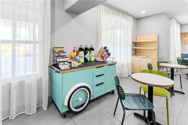 Images Spark by Hilton Sumter