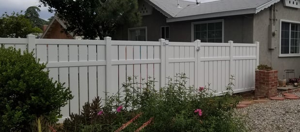 Images Practic Vinyl Fencing- Rosemead