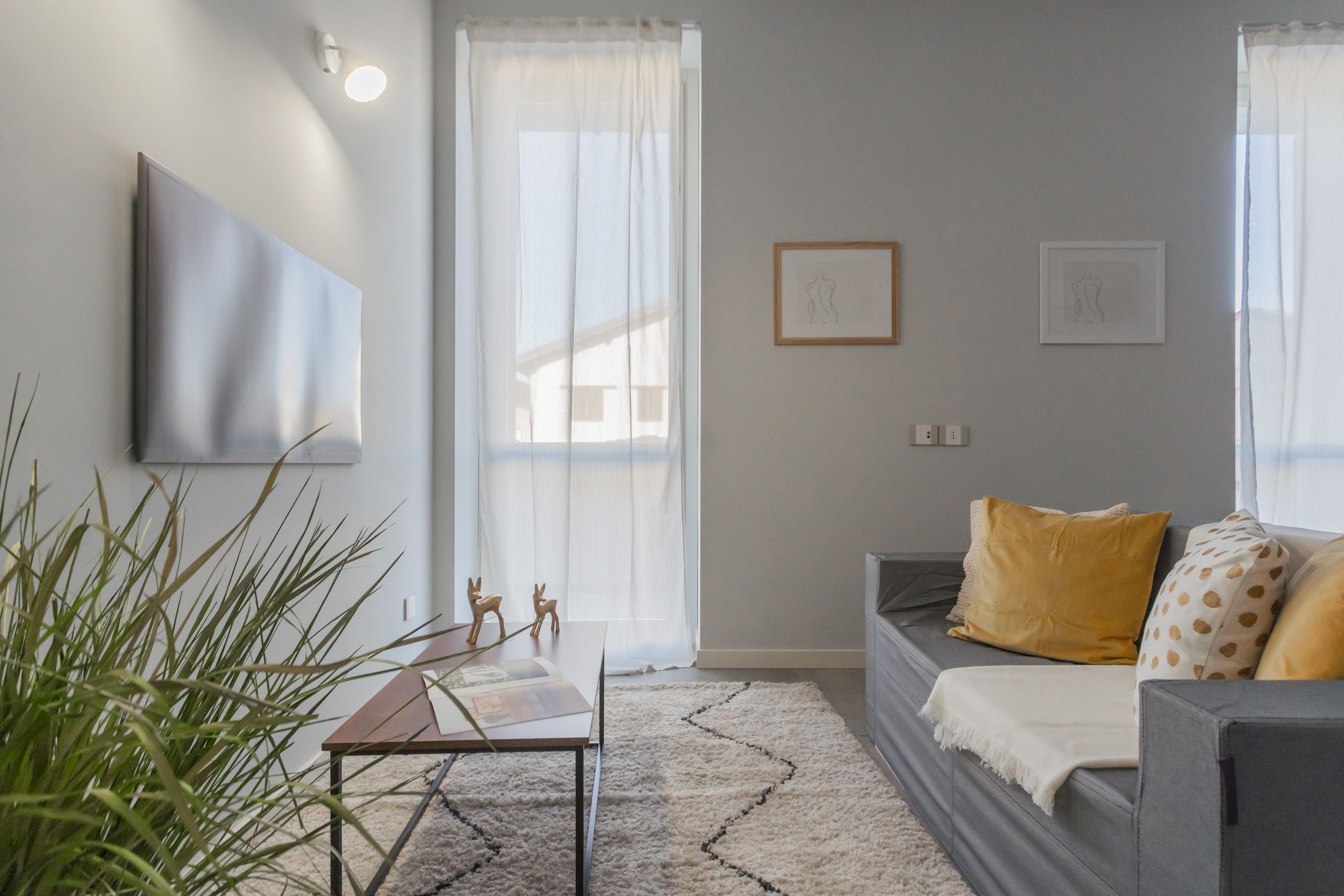 Images Lario Immobili SRL