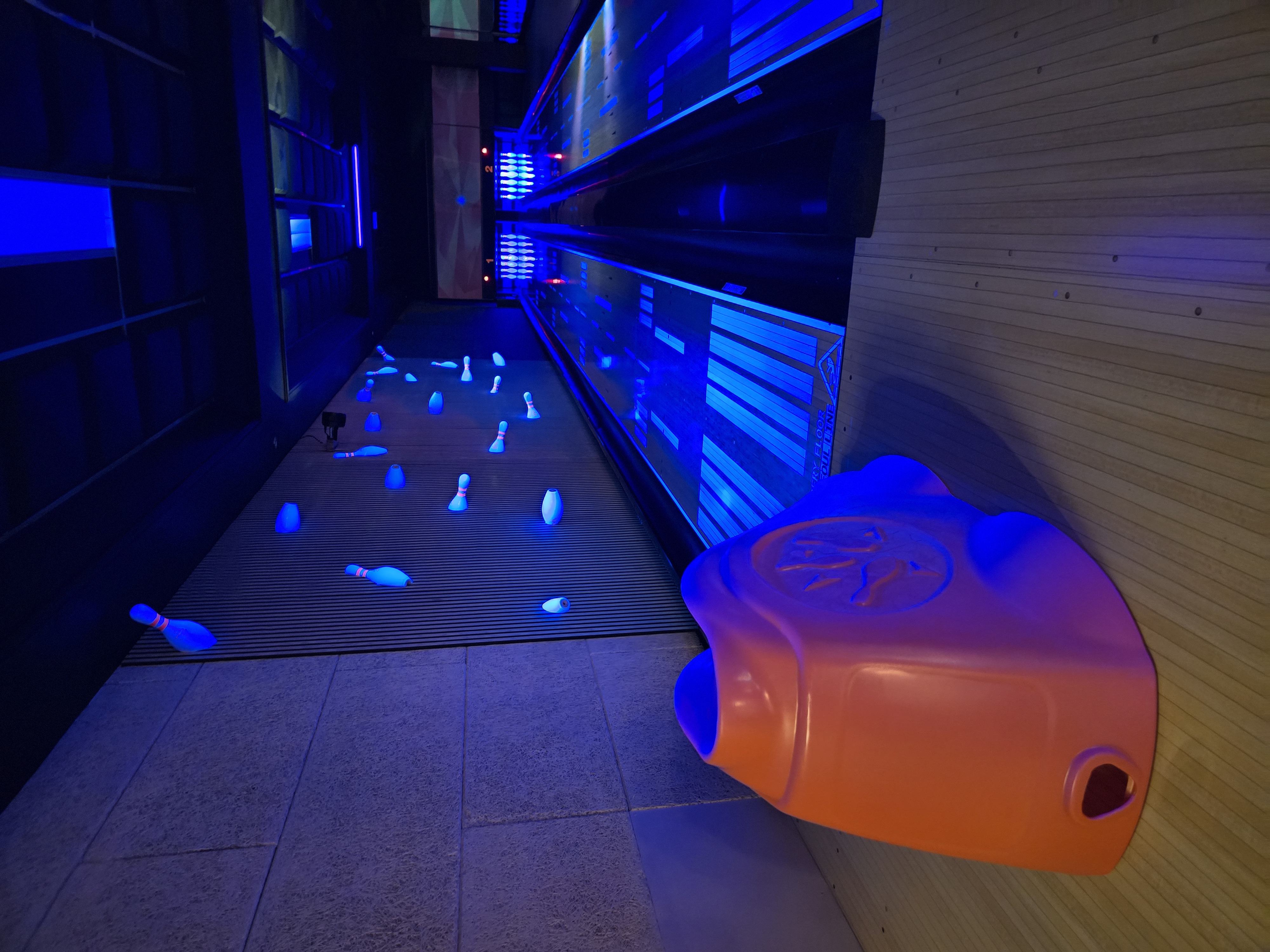 Foto's Bowlingcentrum De Flying Bowling
