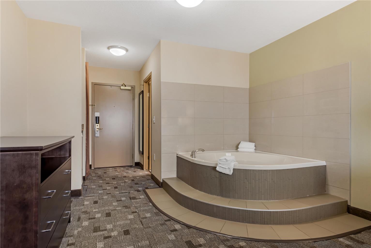 Images Best Western Plus Red Deer Inn & Suites