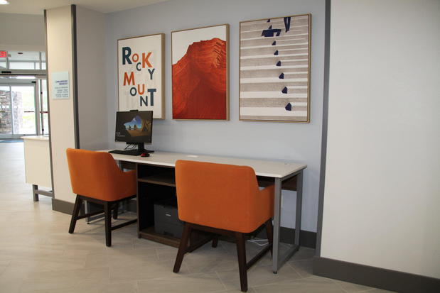Images Holiday Inn Express Rocky Mount – Sports Center by IHG