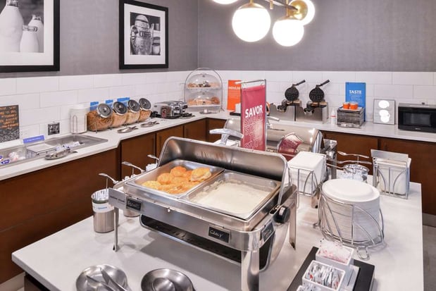 Images Hampton Inn & Suites Legacy Park-Frisco