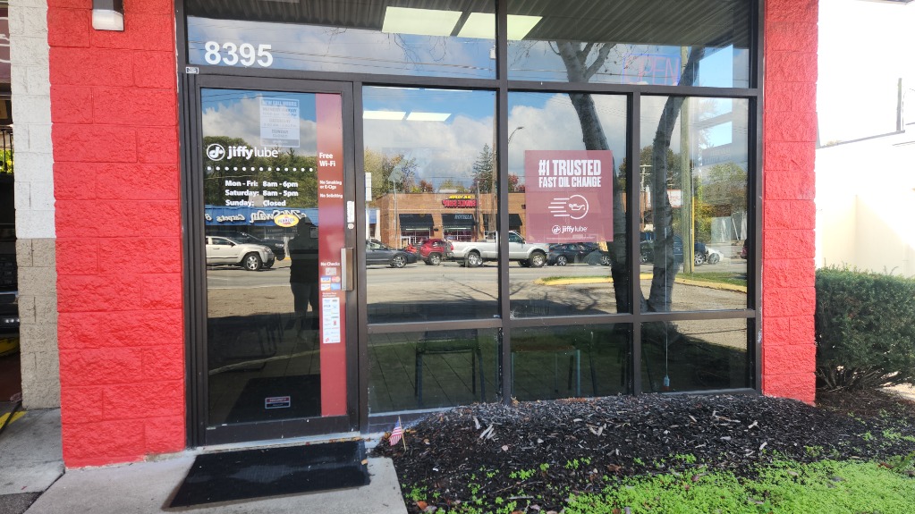 Jiffy Lube Oil Change - Closed Image