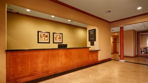 Images Best Western Cleveland Inn & Suites