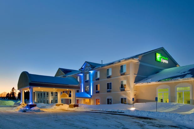 Images Holiday Inn Express & Suites Cadillac by IHG