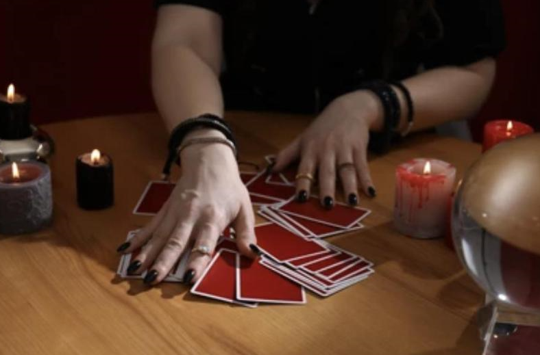 Images Studio Katy Astrologa