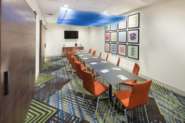 Images Holiday Inn Express & Suites Indianapolis NW - Zionsville, an IHG Hotel