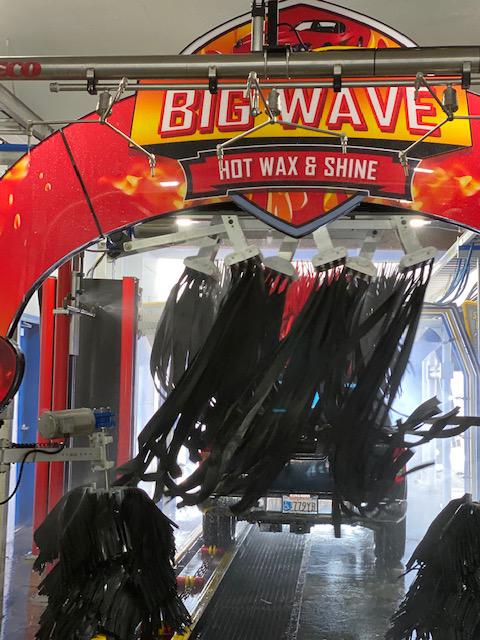 Big Wave Car Wash Photo