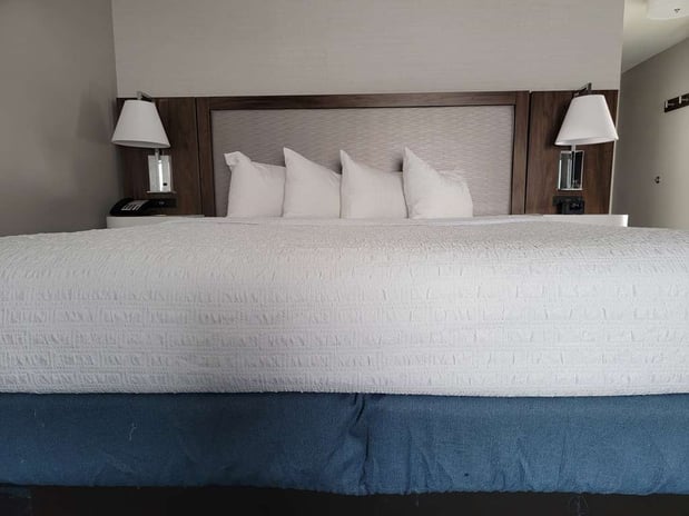 Images Hampton Inn & Suites Erie Bayfront