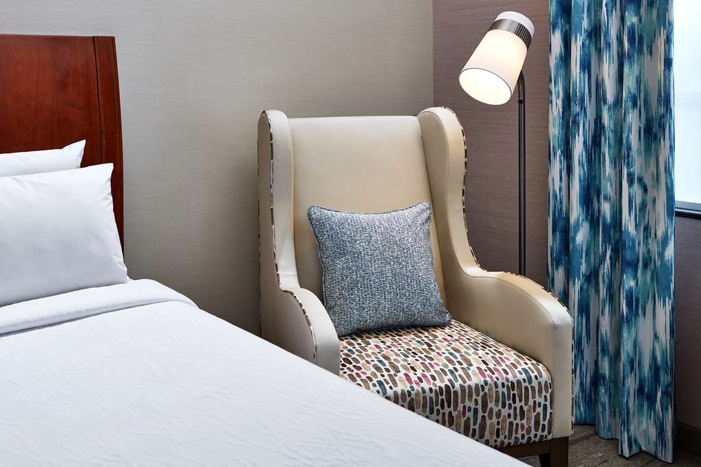 Hilton Garden Inn Valencia Six Flags