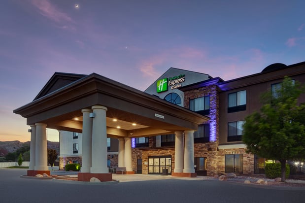 Images Holiday Inn Express & Suites Richfield by IHG