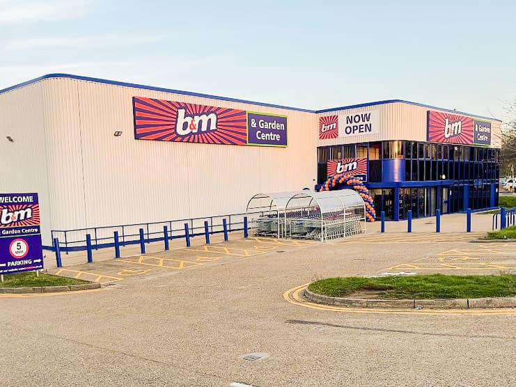 Images B&M Store with Garden Centre