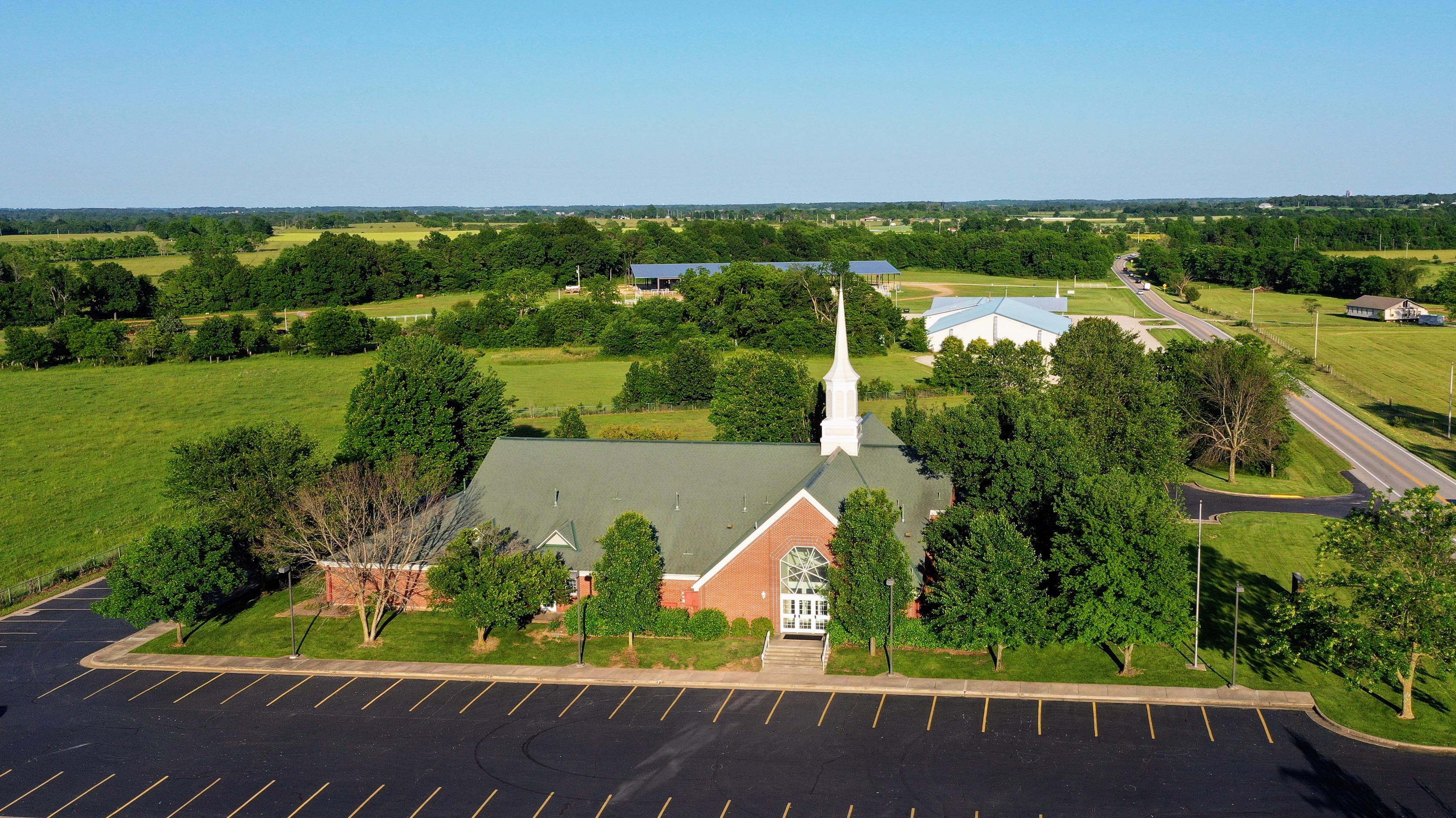 Photo of The Church of Jesus Christ of Latter-day Saints located in Aurora, Missouri exterior.