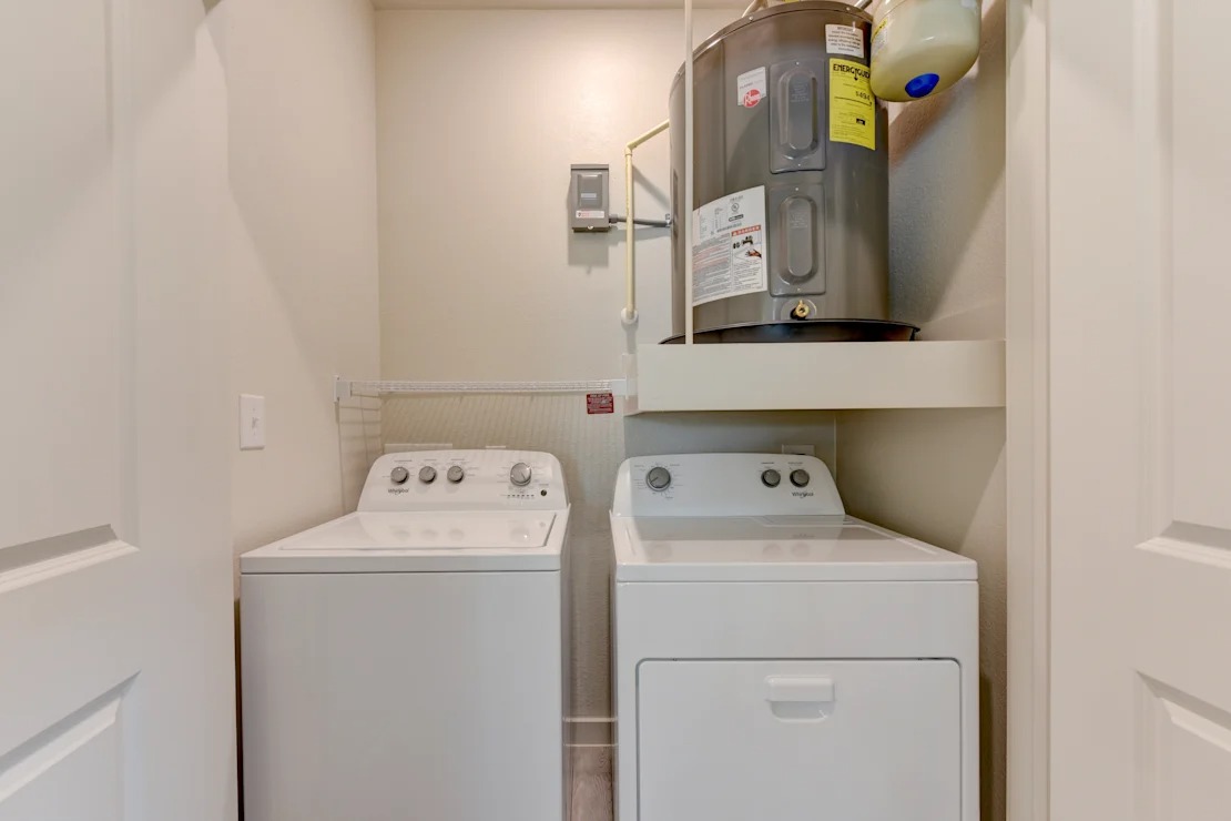 Washer & Dryer Included 