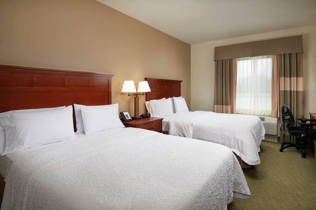 Images Hampton Inn & Suites Salem