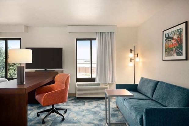 Images Hampton Inn & Suites San Marcos