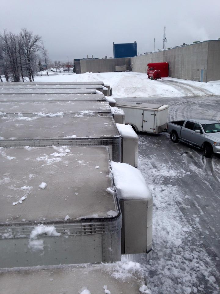 Images DB Diesel - Garage - Road Service 24h/7 - Truck - Trailer - Machinerie lourde Napierville
