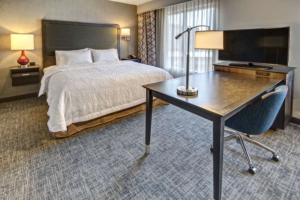 Hampton Inn & Suites Franklin Berry Farms