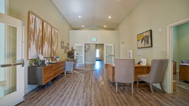 Images Oquirrh Hills Apartments