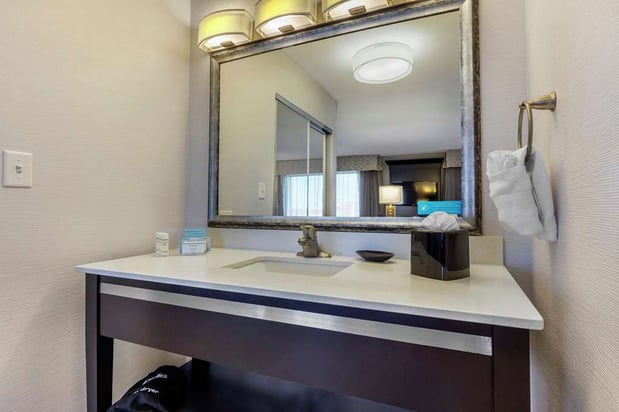 Images Hampton Inn & Suites Columbus