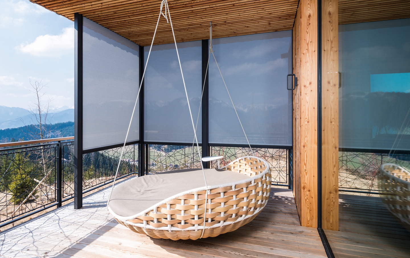 Huss Rollladen- und Sonnenschutztechnik Inhaber Dennis Handel, Weberstraße 5 in Nürtingen