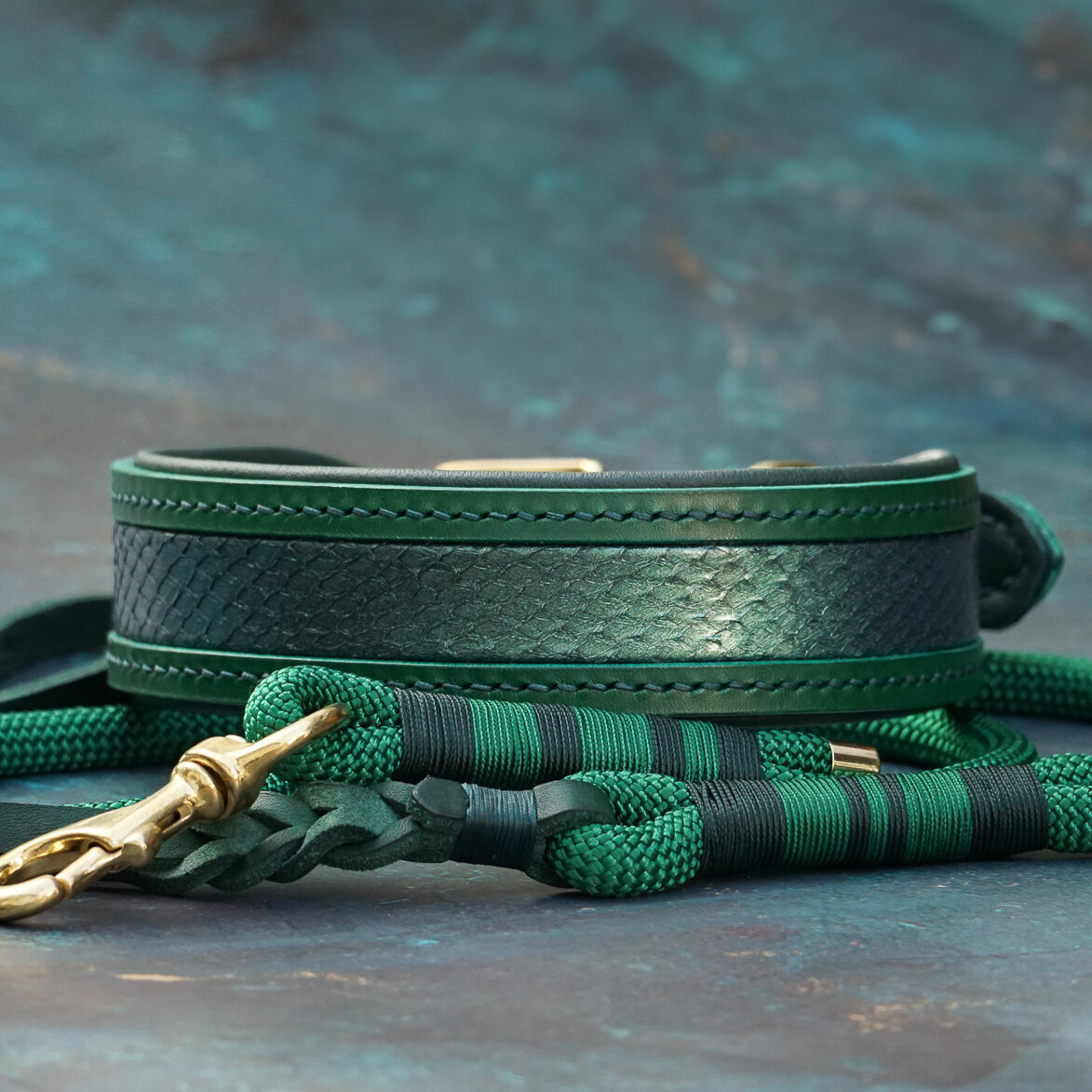 Dog Couture by Lisa in Eppstein