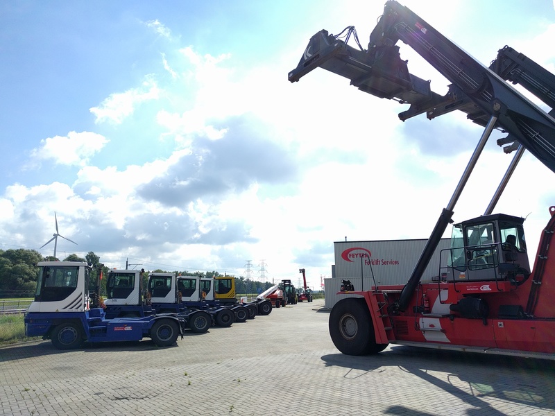 Foto's Feyter Forklift Services BV
