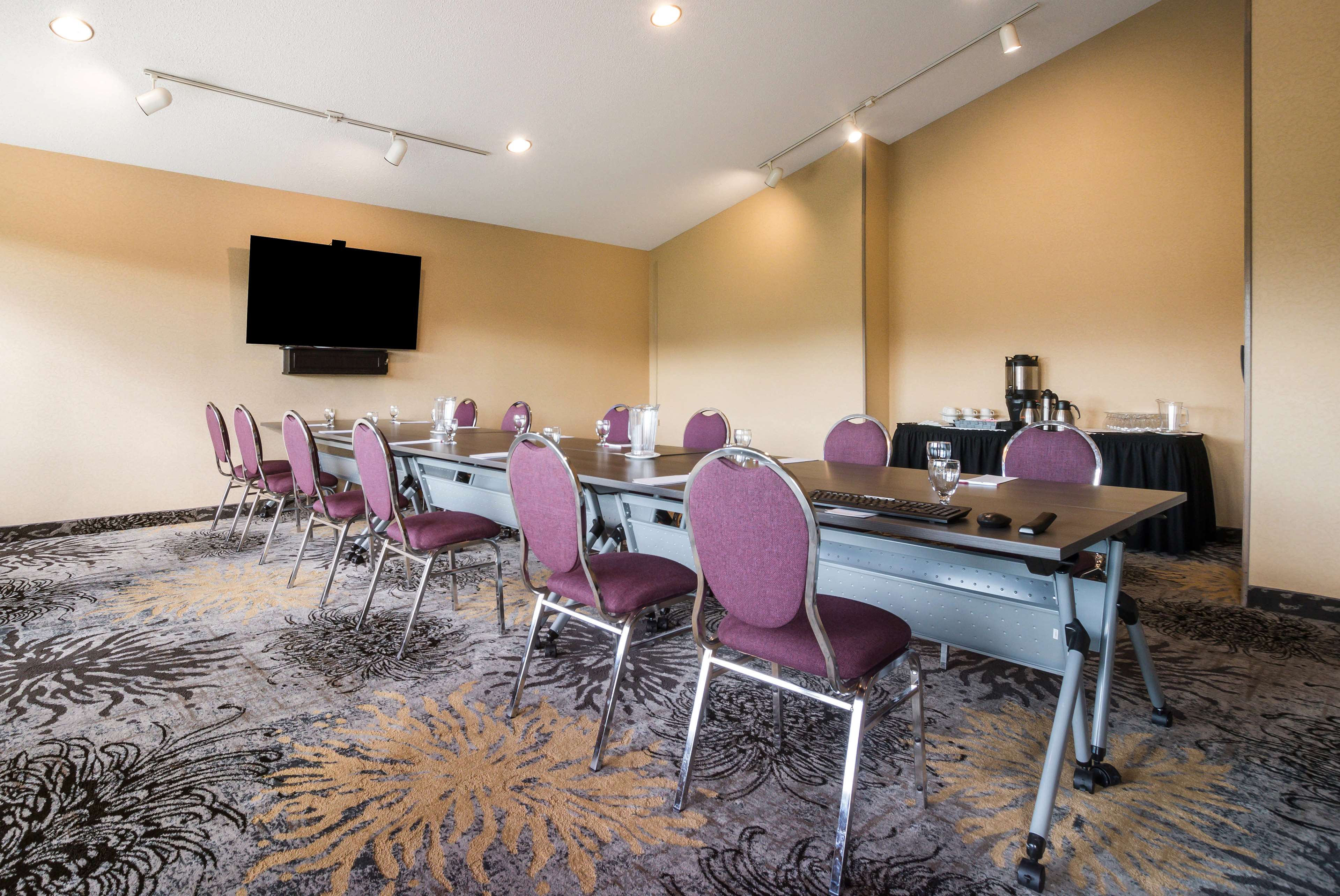 Meeting Room Best Western Plus Norwester Hotel & Conference Centre Thunder Bay (807)473-9123
