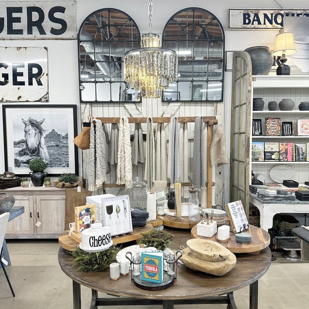 Images The Agoura Antique Mart