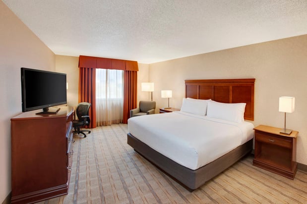 Images Holiday Inn Express Dallas Medical - Market Ctr by IHG
