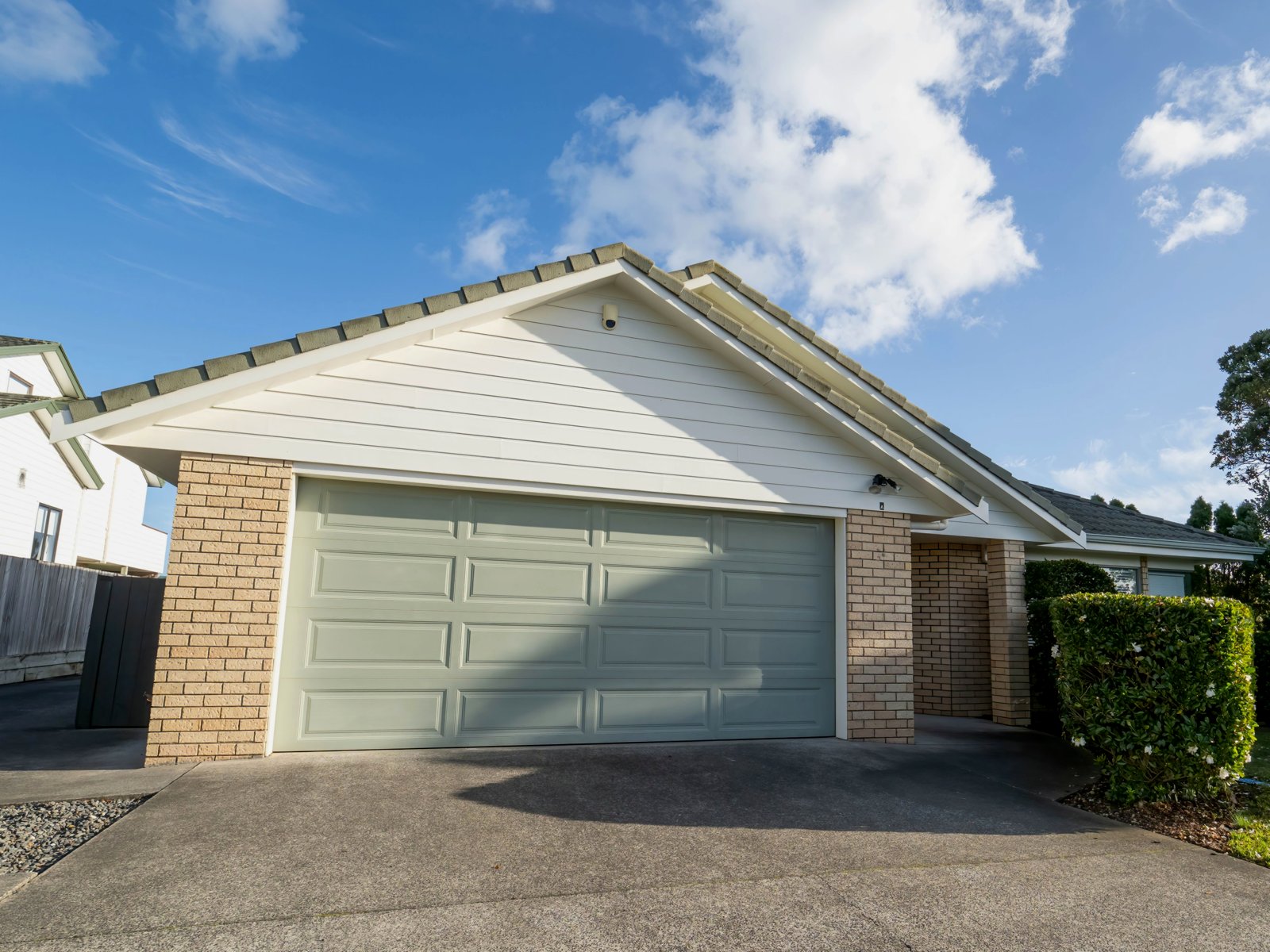 Garage Door Repair Pros