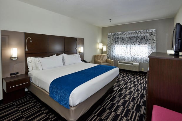 Images Holiday Inn Express & Suites Birmingham South - Pelham by IHG