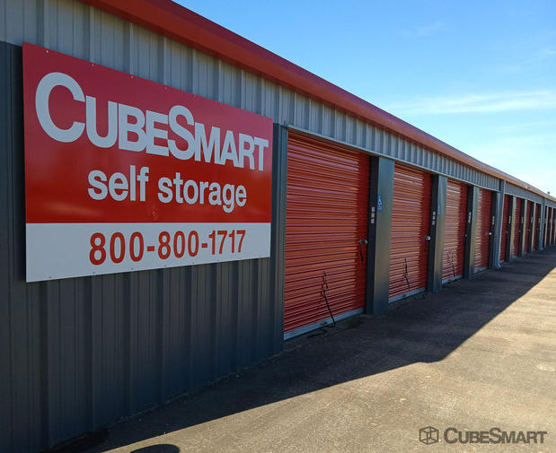 Images CubeSmart Self Storage