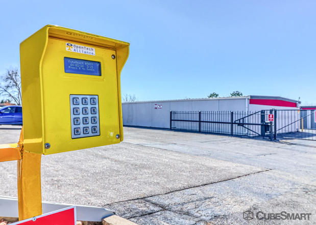 Images CubeSmart Self Storage
