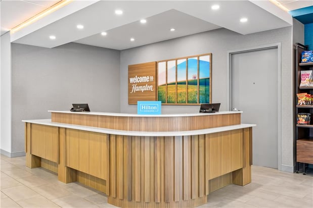Images Hampton Inn and Suites by Hilton Intercourse