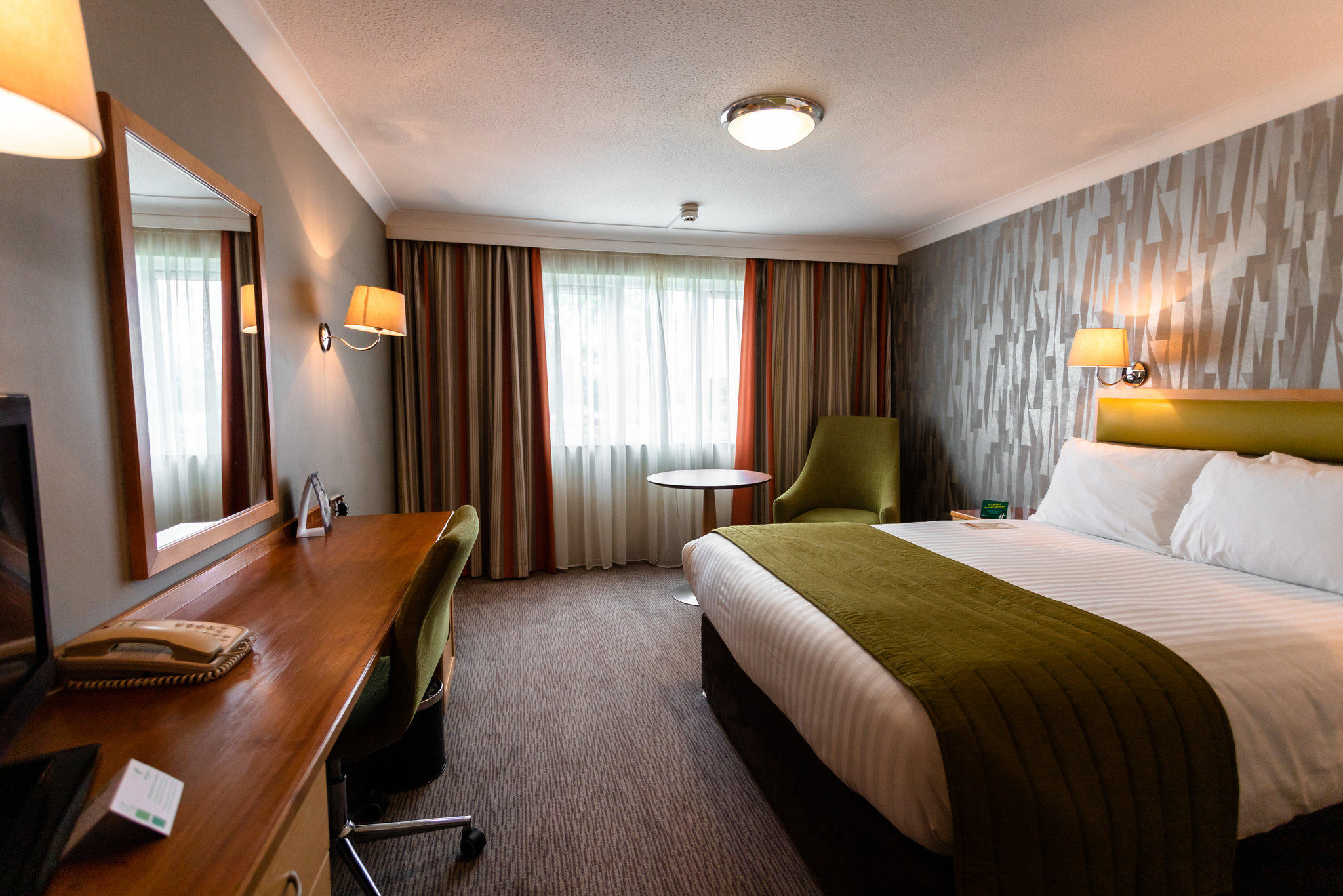 Images Holiday Inn A55 Chester West, an IHG Hotel