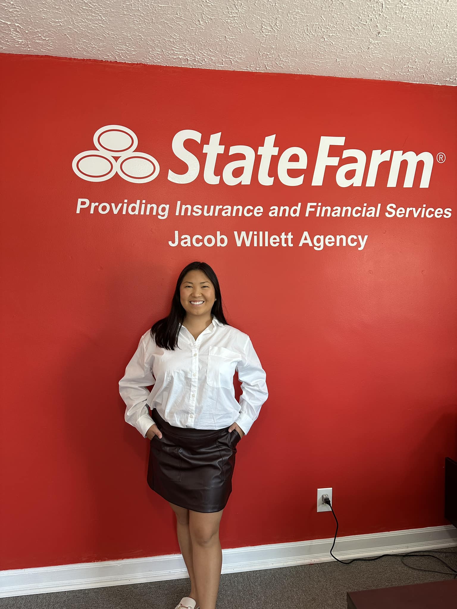 We would like to give a warm welcome to the newest member of our team here at Jacob Willett State Farm, Leanda Muse.