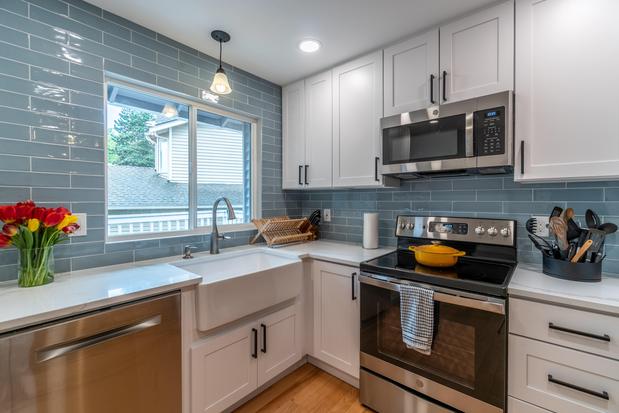 Images Brutsky Builds - Kitchen and Bath Remodeler