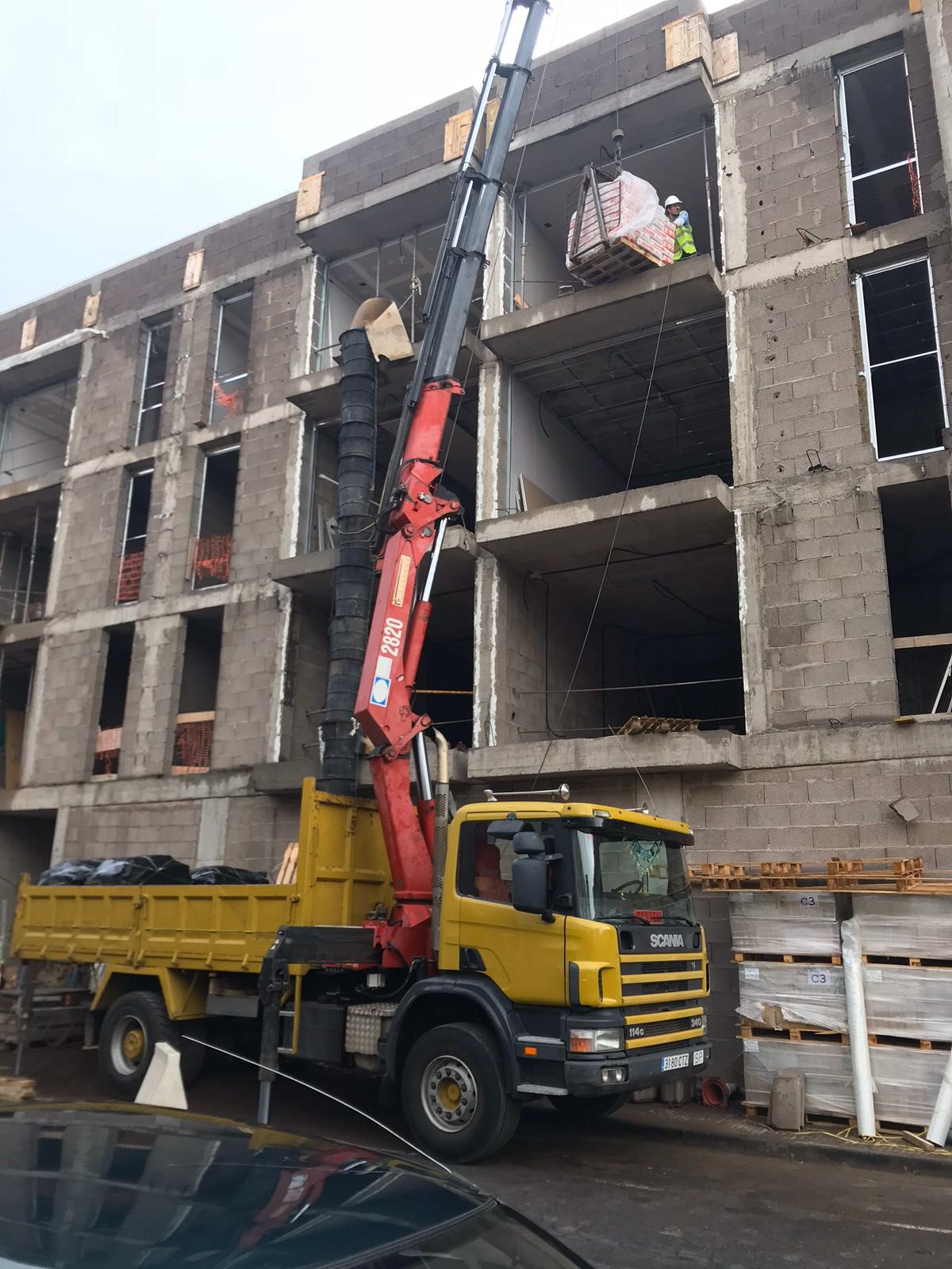 Images Transportes y Grúas Sisi