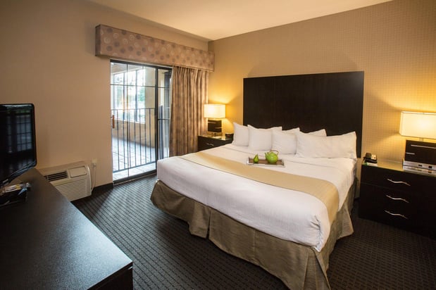 Images Holiday Inn & Suites St. Paul NE - Lake Elmo by IHG