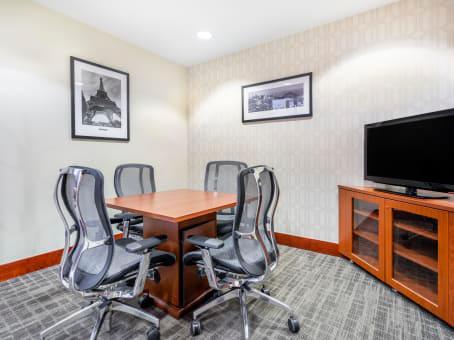 Regus - Oregon, Lake Oswego - Centerpointe Photo