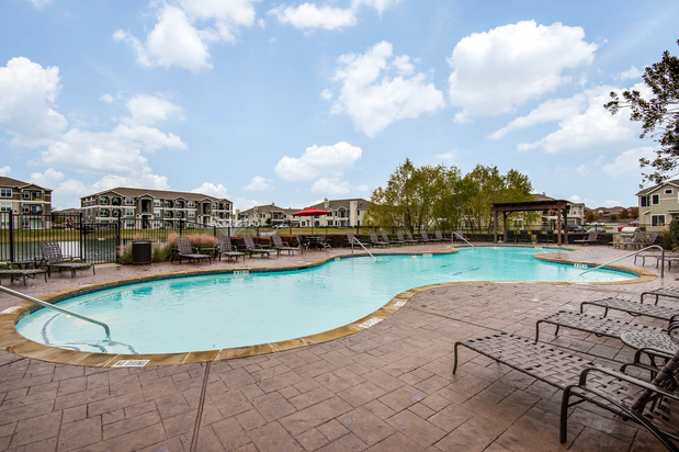Images Orion Prosper Apartments