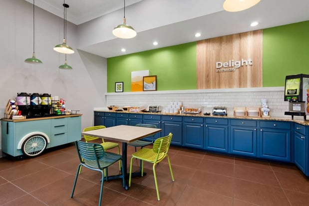 Images Spark by Hilton Daleville Roanoke North