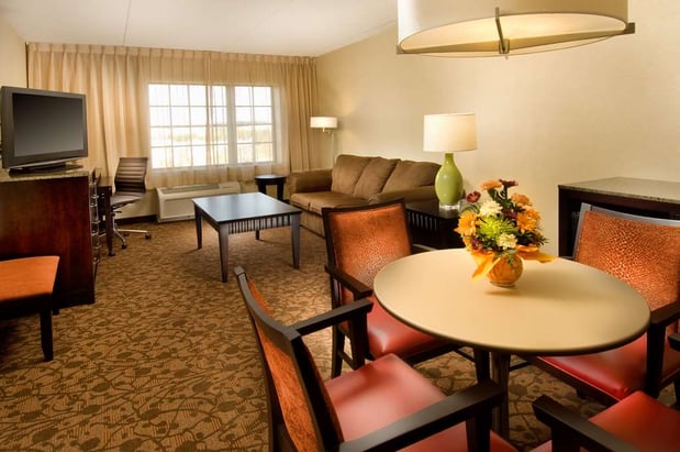 Images DoubleTree by Hilton Hotel Sterling - Dulles Airport