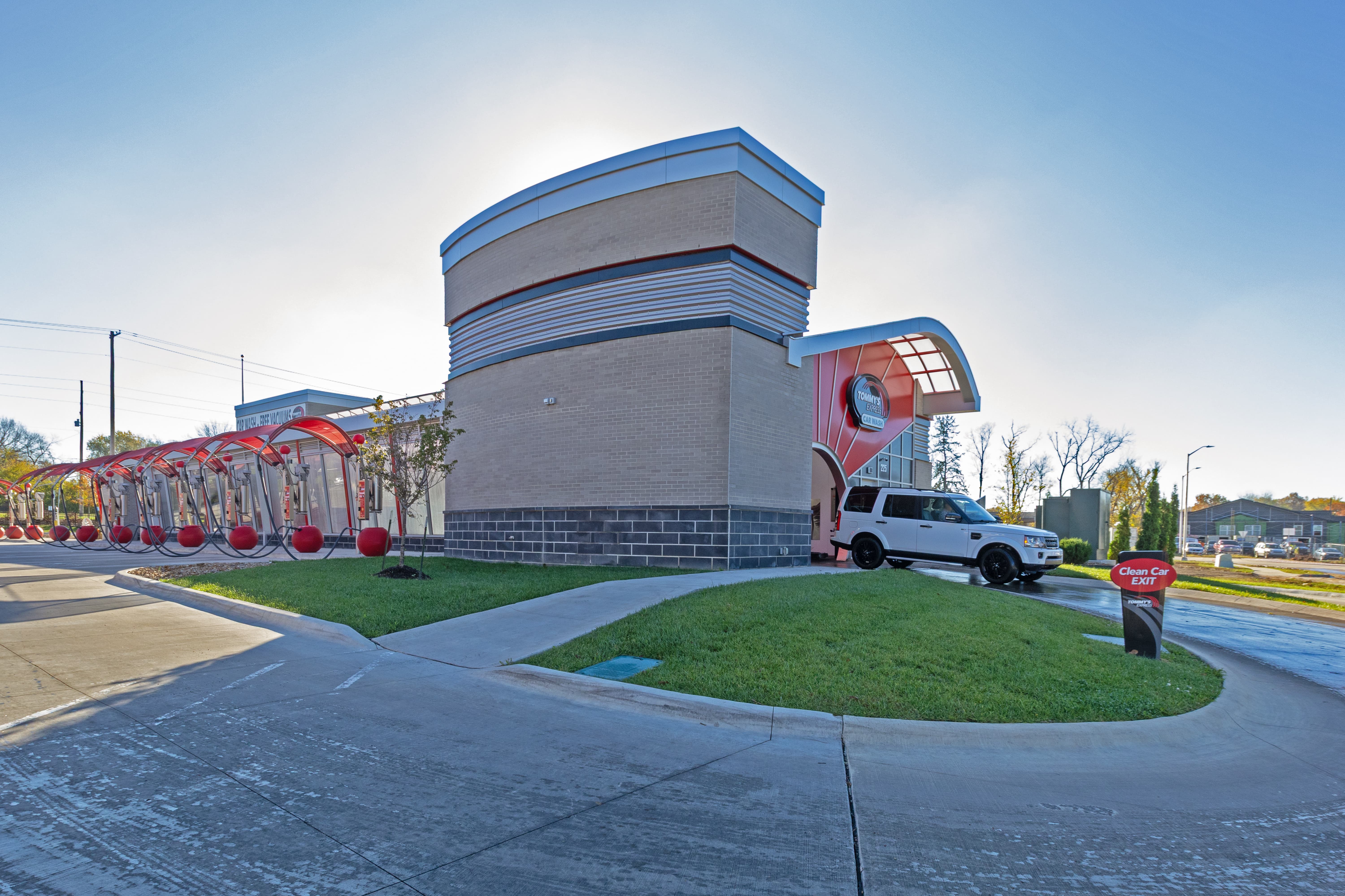 Tommy's Express Car Wash Image