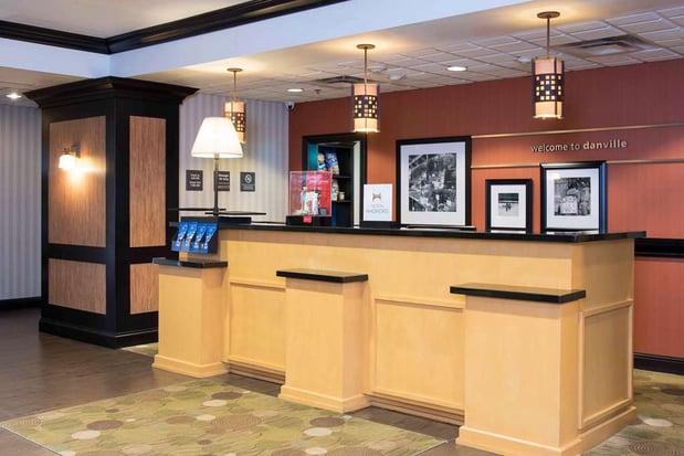 Images Hampton Inn & Suites Danville