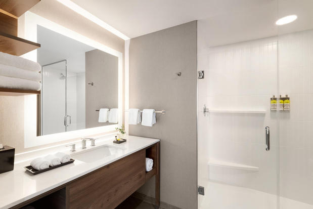 Images Staybridge Suites Rochester – Mayo Clinic Area by IHG