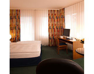 Hotel Zum Deutschen Eck, Düsseldorfer Str. 87 in Meerbusch